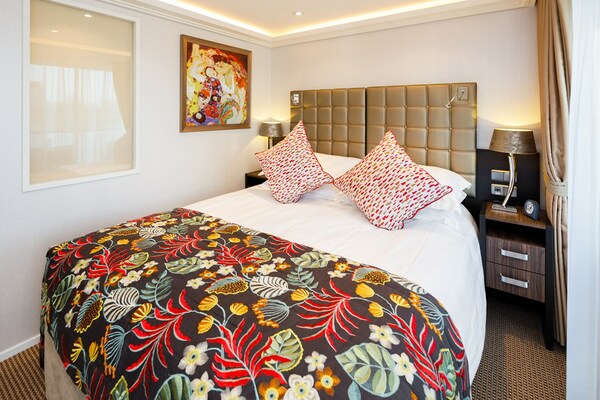 AmaWaterways AmaKristina Accommodation Cat BB 3.jpg